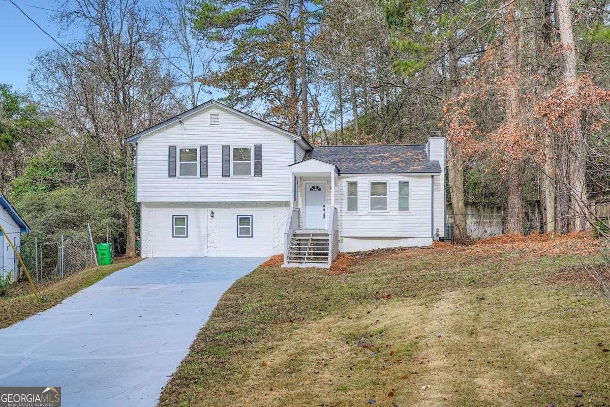 862 Sheppard Way Stone Mountain - 1