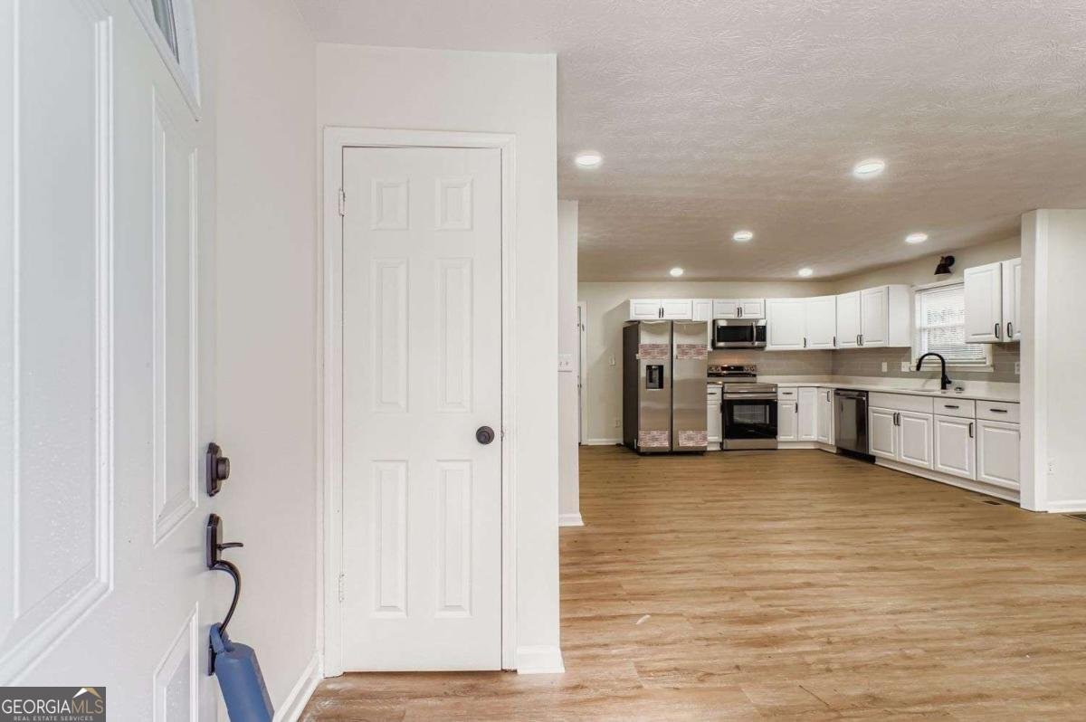 862 Sheppard Way Stone Mountain - 3