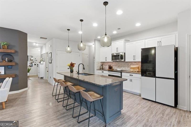 11 WILLOWRUN Rome - 16