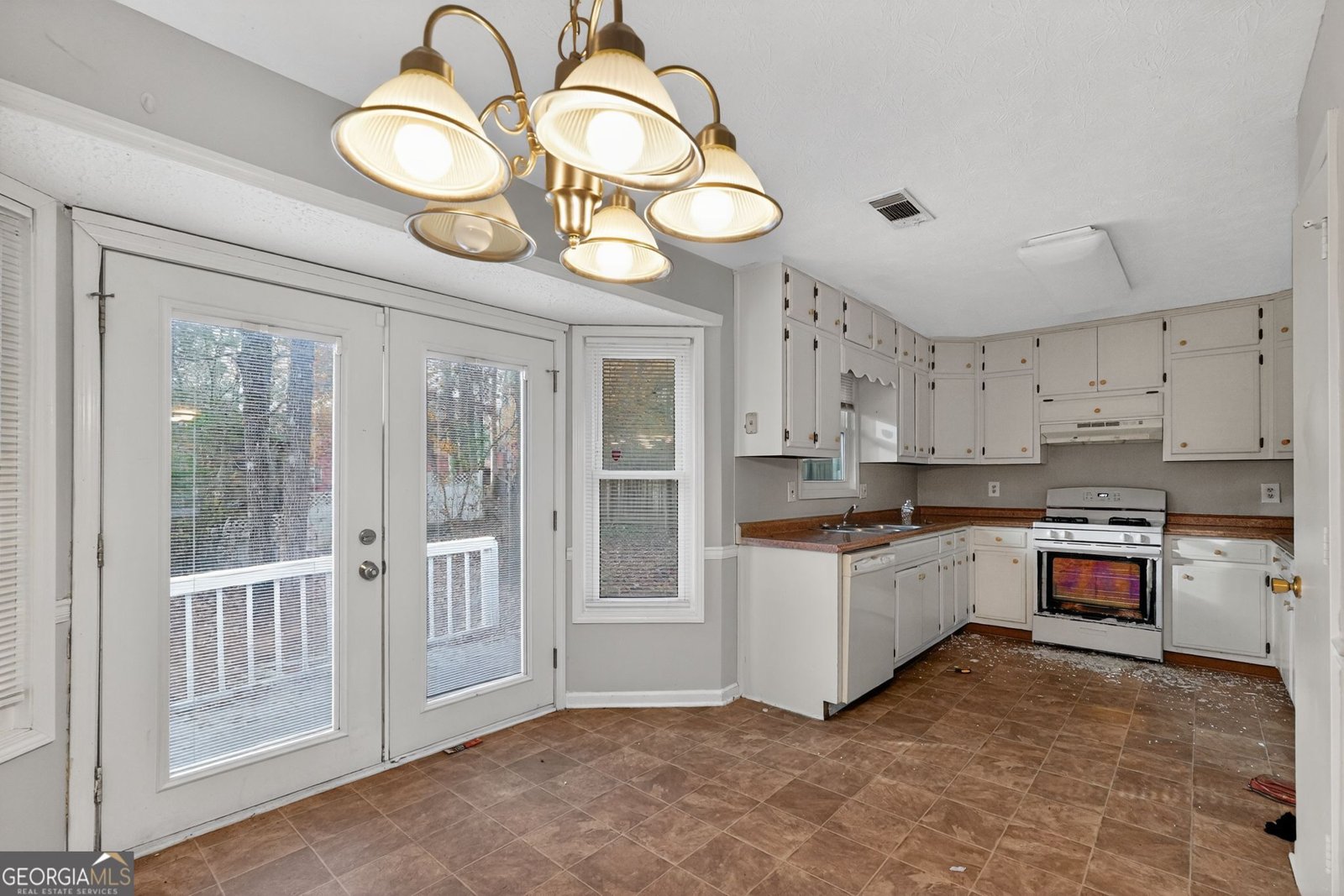 5473 Redwood Drive Stone Mountain - 12