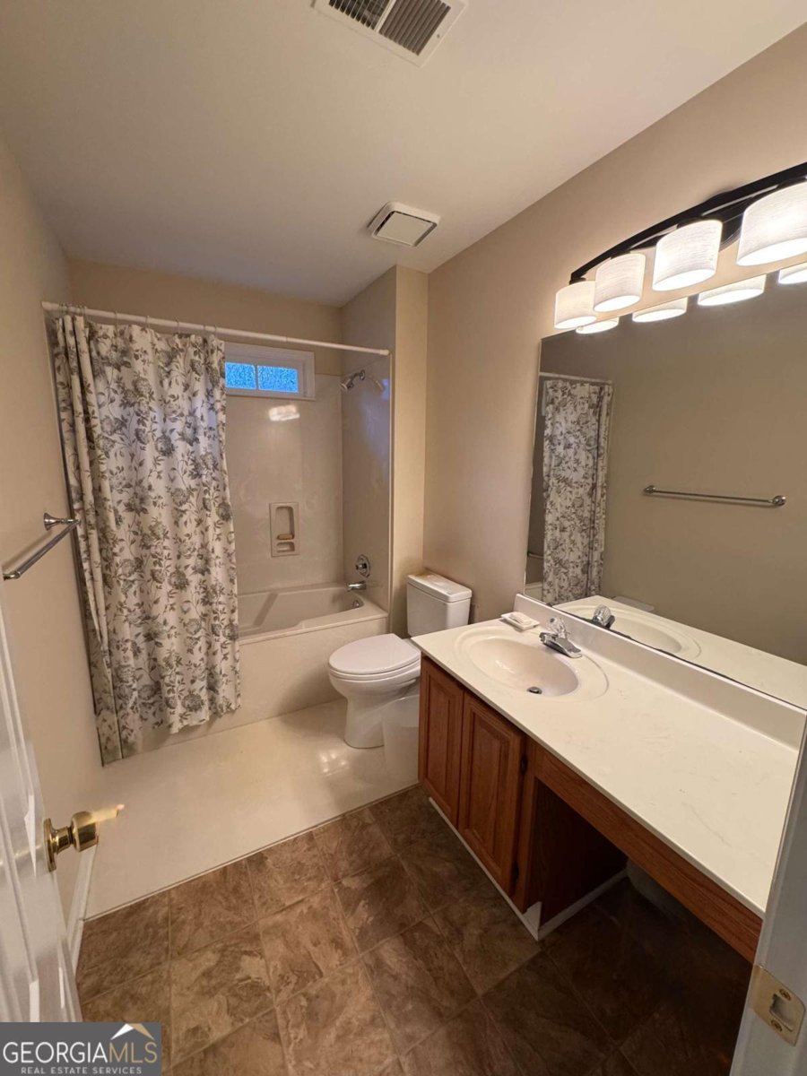 1175 Pebble Bend Drive Grayson - 34