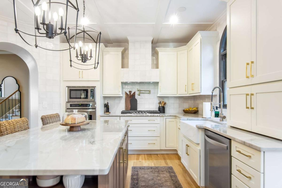 702 Greenway Trace Woodstock - 12