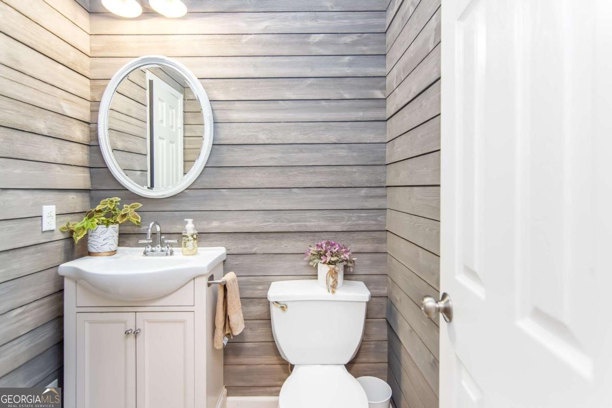 702 Greenway Trace Woodstock - 45