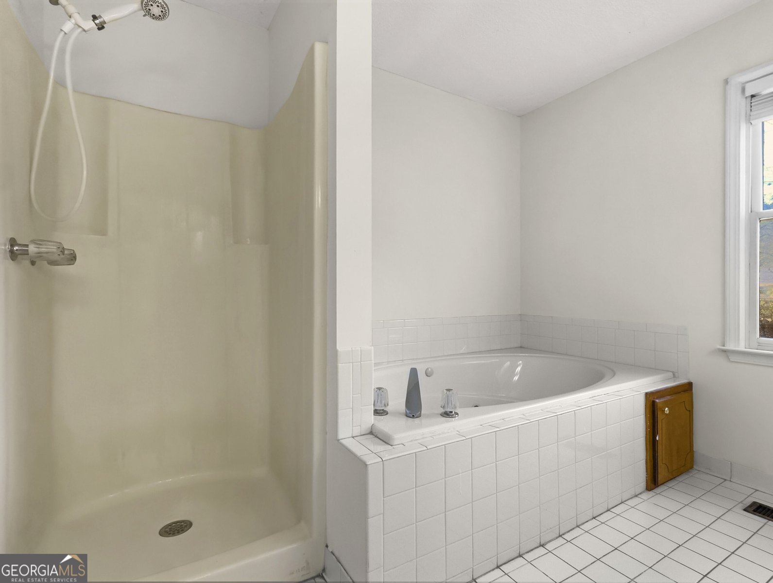 2 Cindy Court Hampton - 12