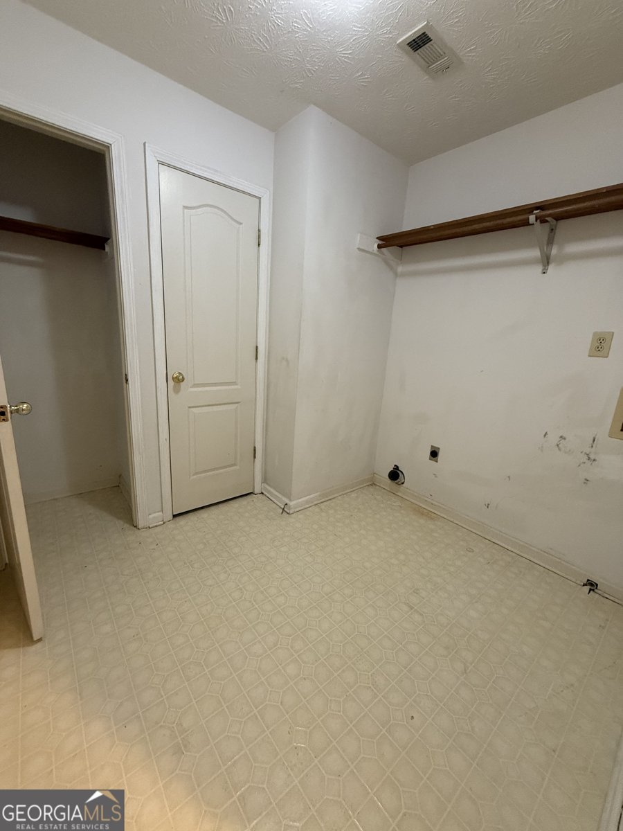 1716 Inlet Cove Court Snellville - 14