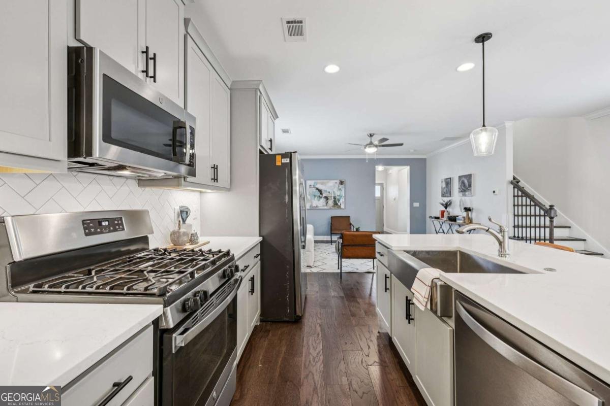 5257 Hearthstone Street Stone Mountain - 14