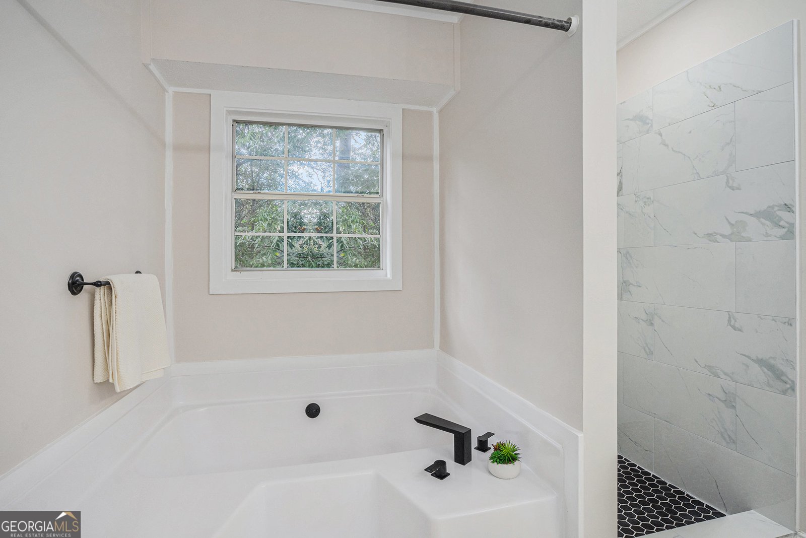 2057 Blackberry Lane Auburn - 24