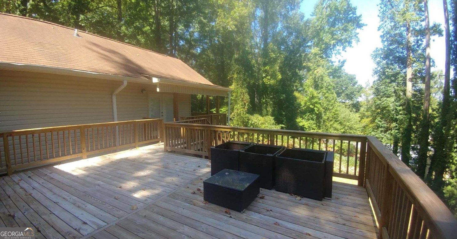 649 Crest Drive Lawrenceville - 20