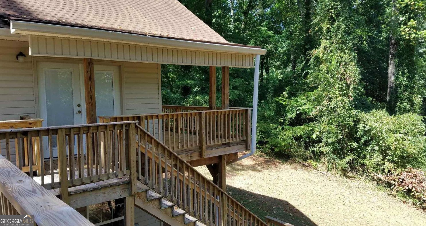 649 Crest Drive Lawrenceville - 21