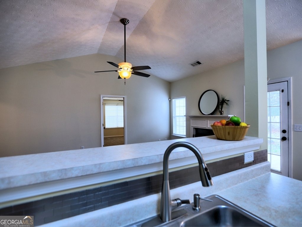 1330 Lafayette Square Mcdonough - Photo 16