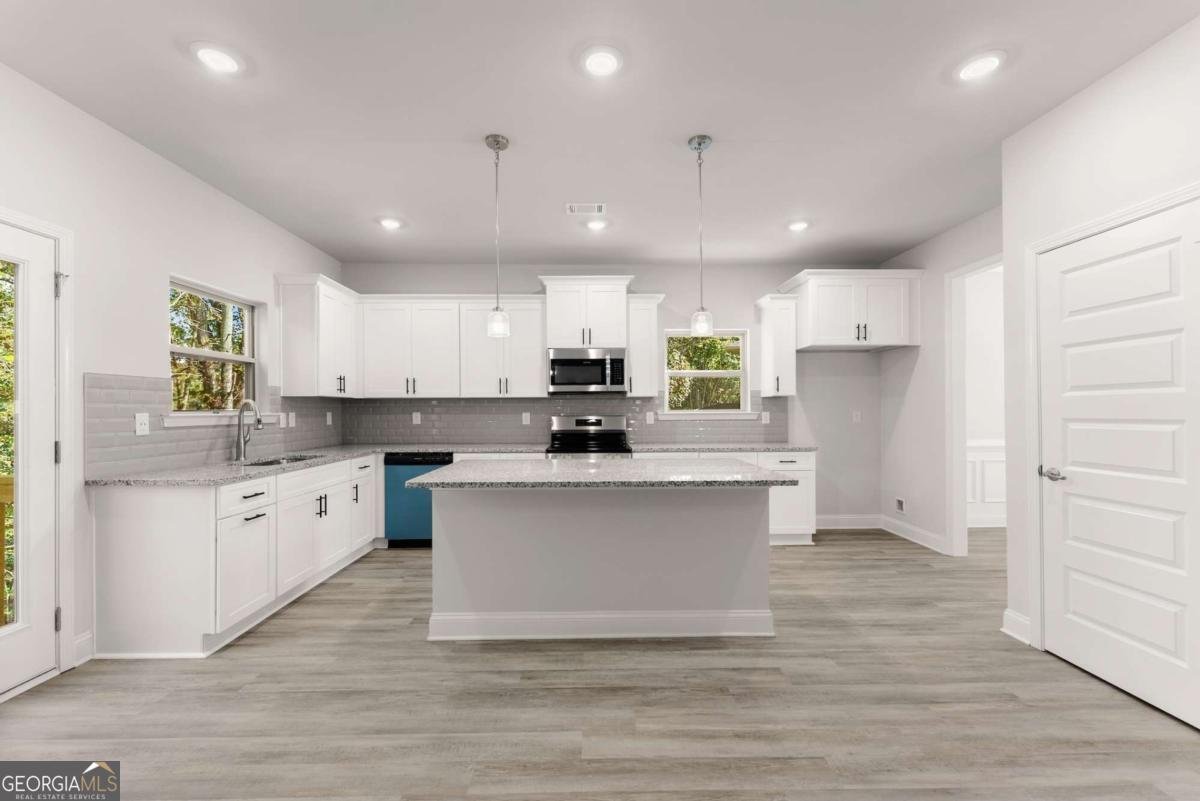 661 Forest Way Cornelia - 12