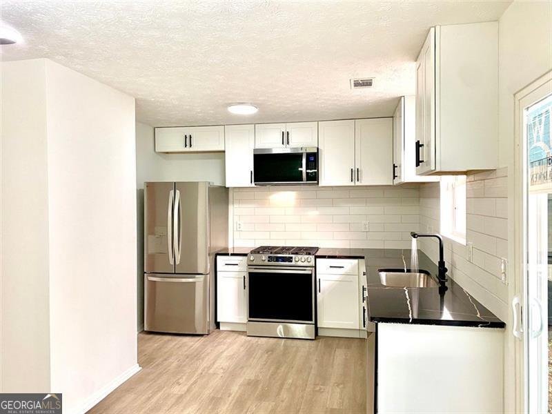 1533 INVERNESS Stone Mountain - 10