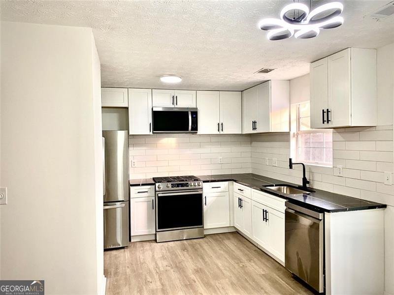 1533 INVERNESS Stone Mountain - 11