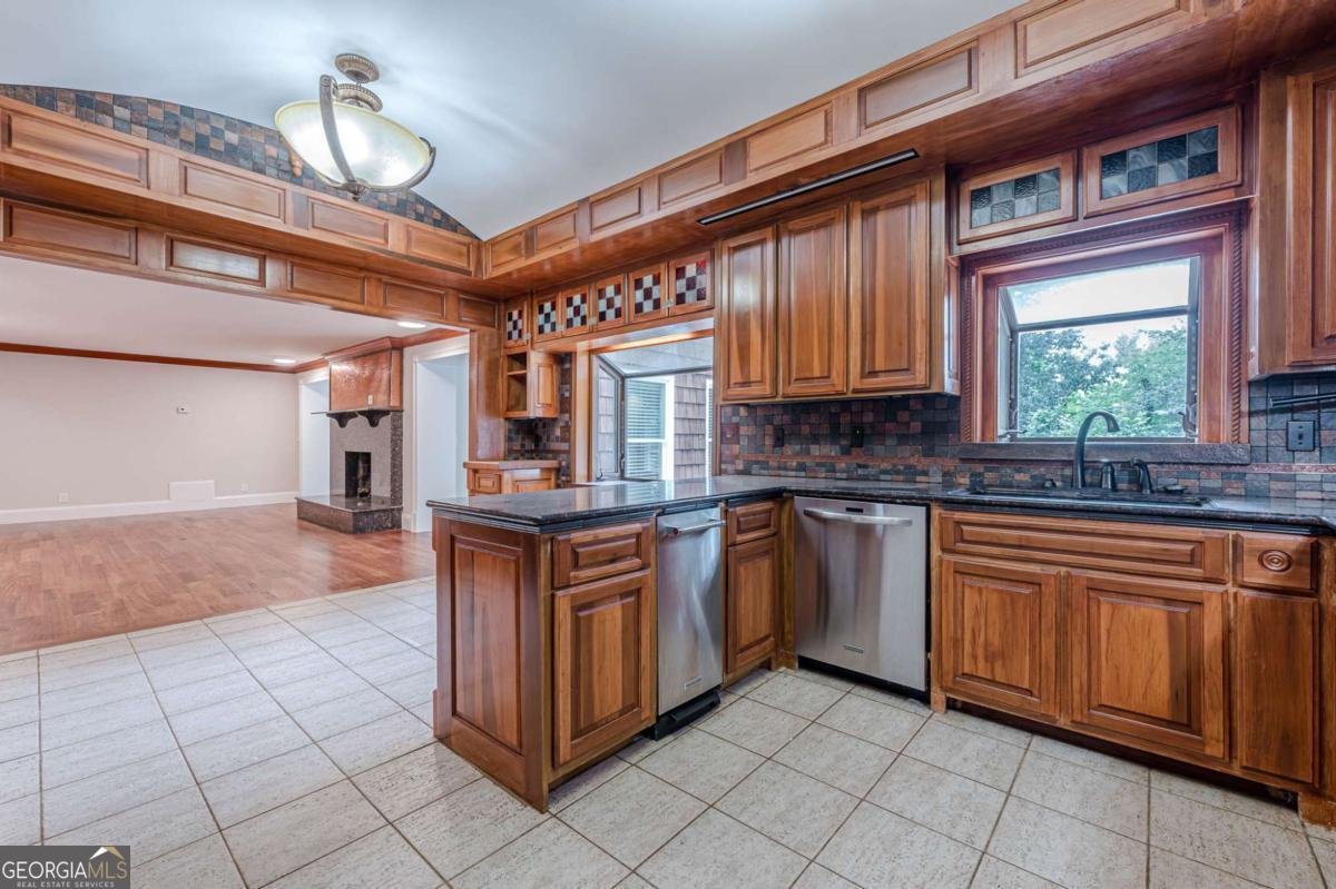 2697 Cherokee Lane Woodstock - 16