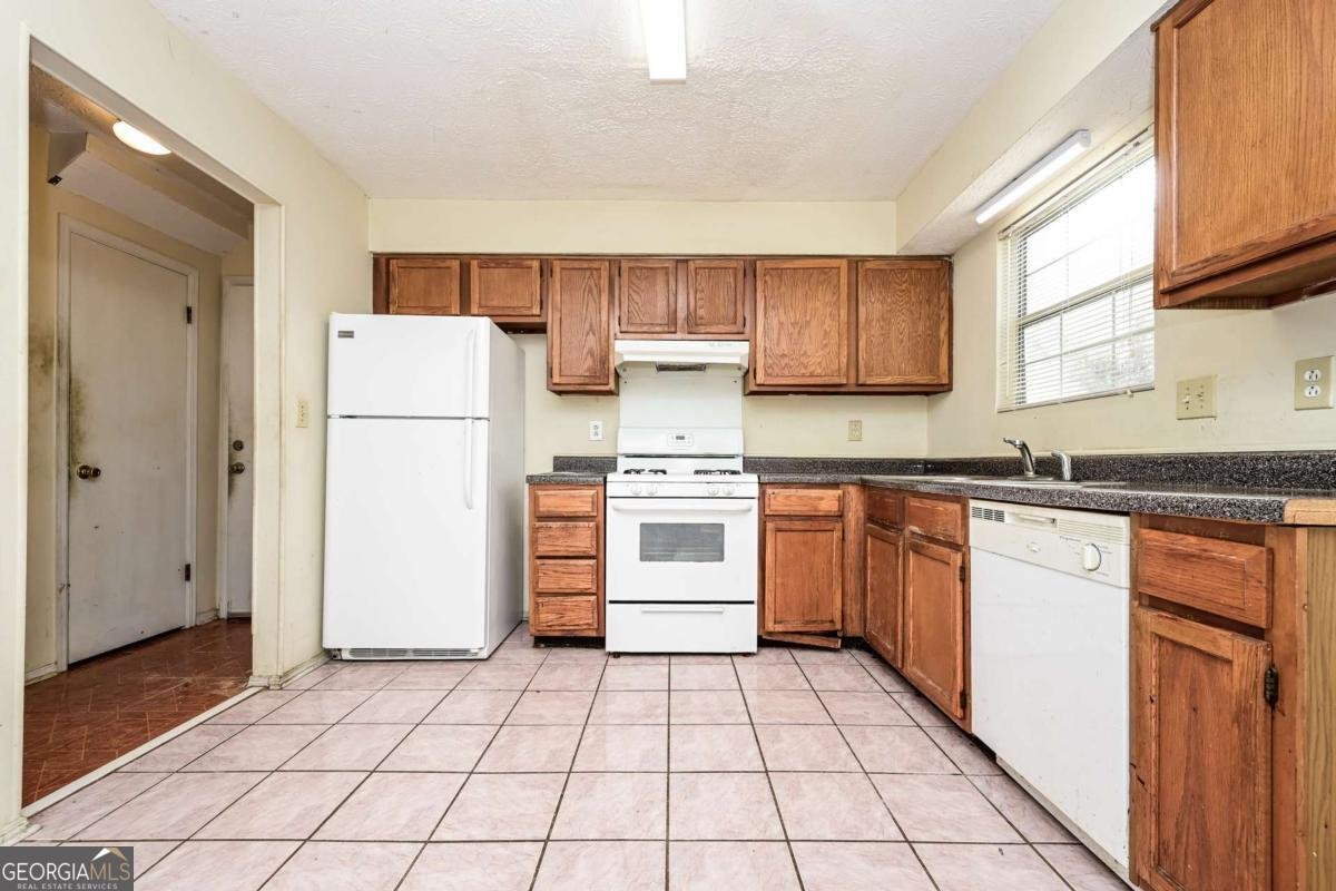 6182 Saint Charles Court Lithonia - 16