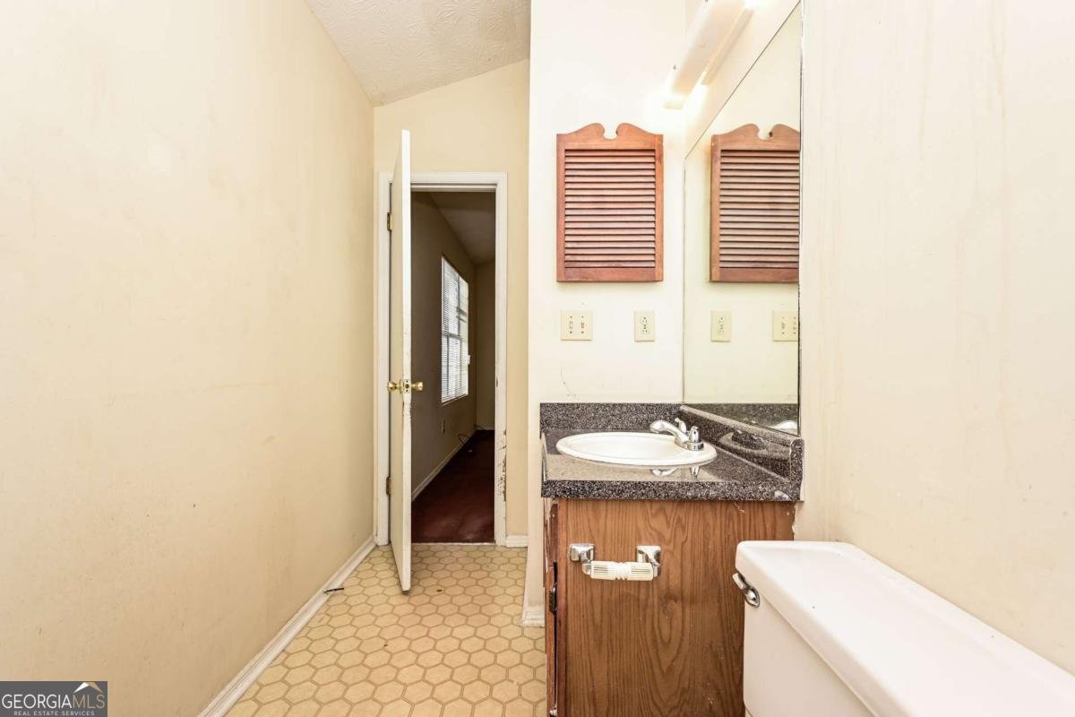 6182 Saint Charles Court Lithonia - 21