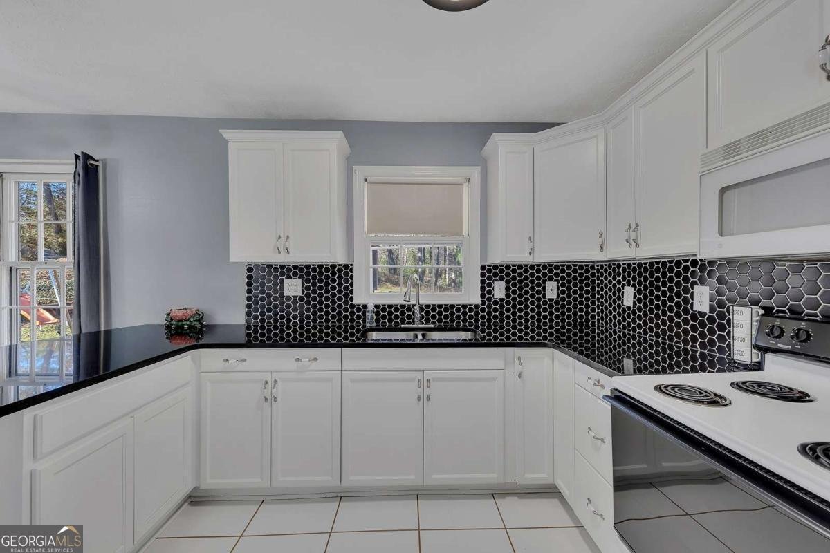 4385 Donegal Circle Lithia Springs - 13