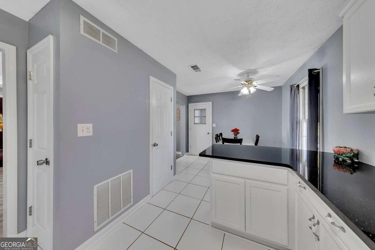 4385 Donegal Circle Lithia Springs - 14