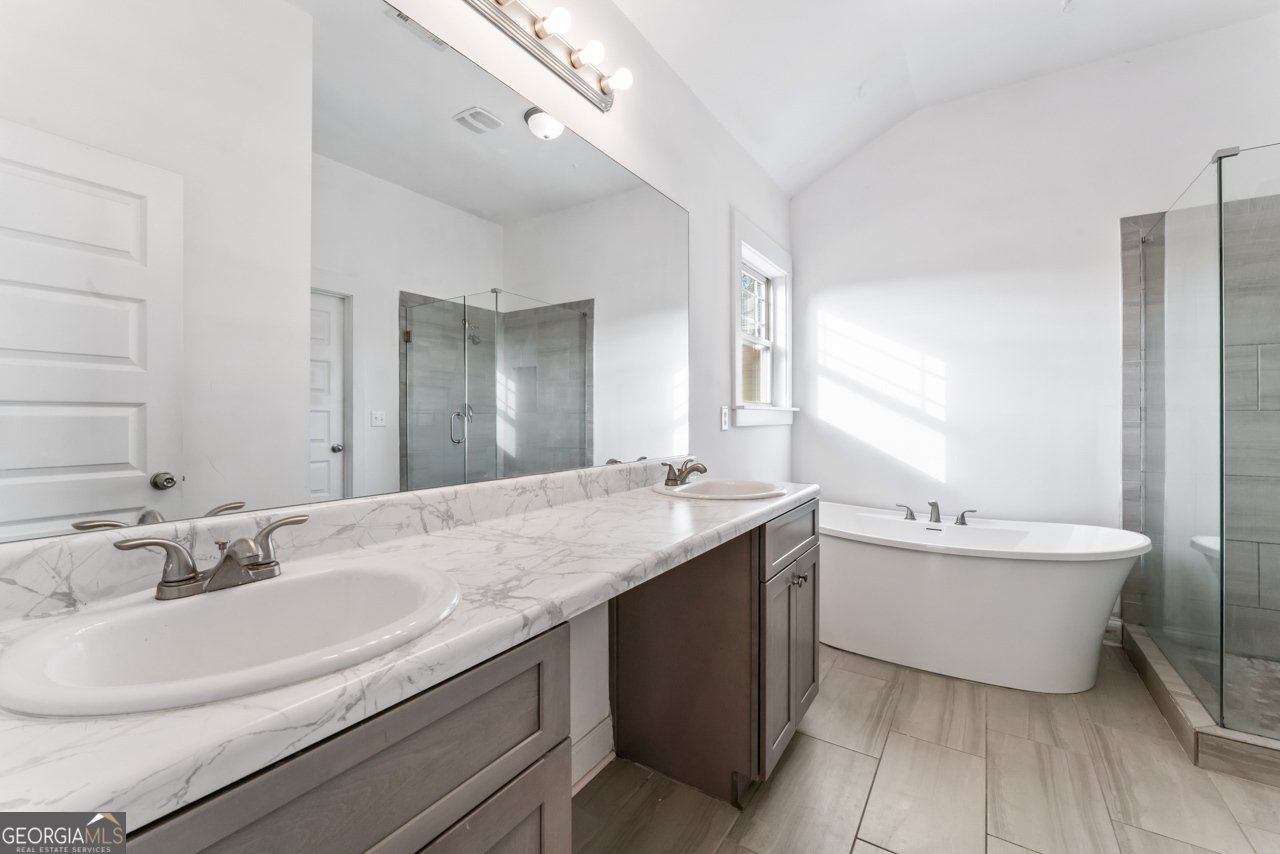 48 MAGNOLIA Parkway Hampton - 27