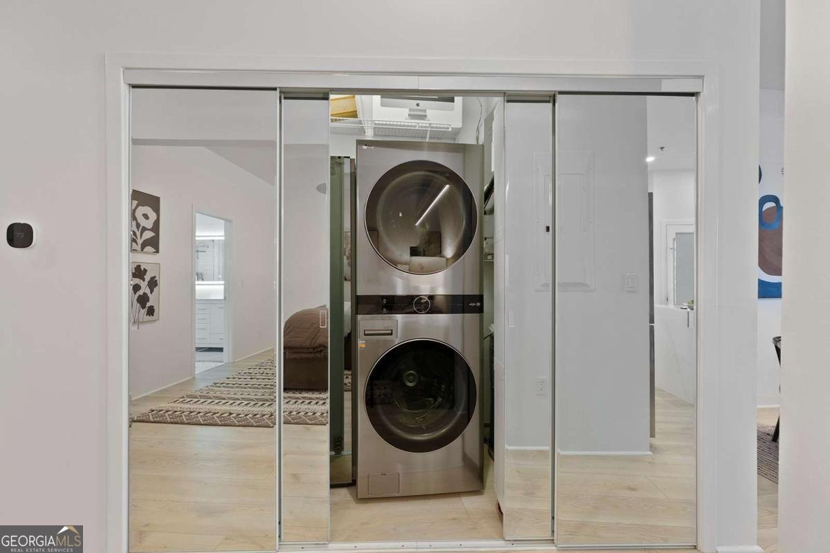 560 Dutch Valley Road NE - 2313 Atlanta - 21