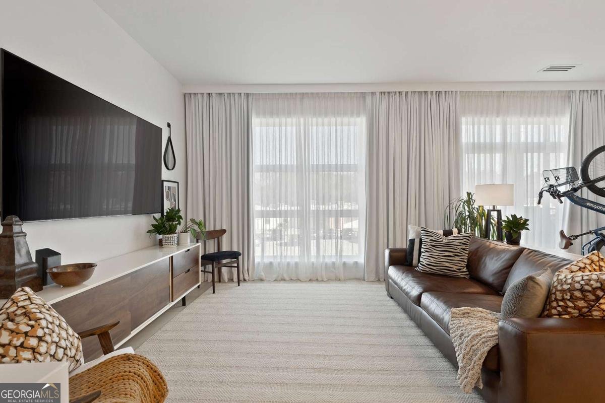 560 Dutch Valley Road NE - 2313 Atlanta - 4