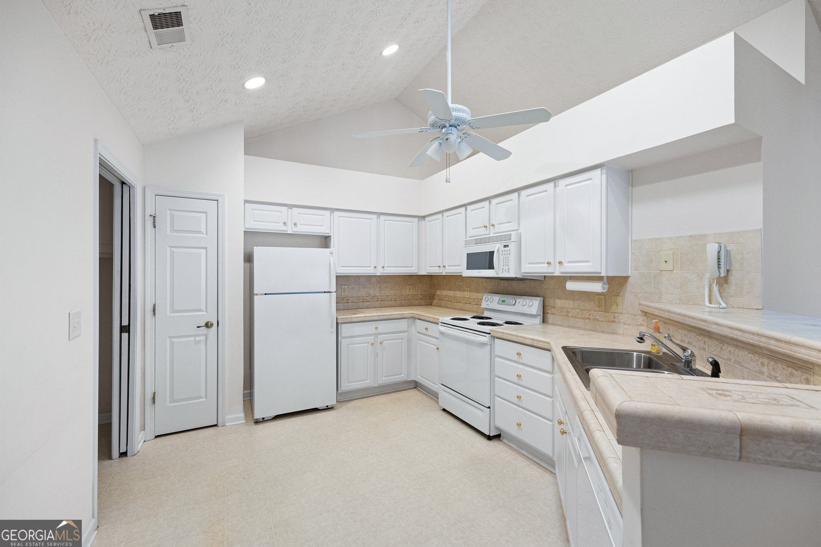 3735 VINEYARDS LAKE Kennesaw - 15