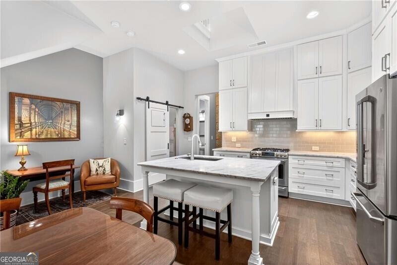 208 Sessions Street Woodstock - 14