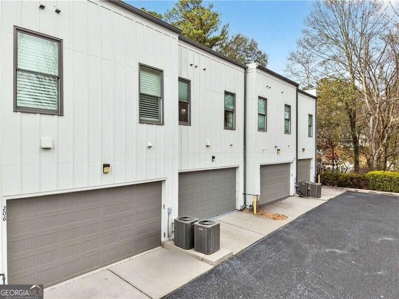 208 Sessions Street Woodstock - 43