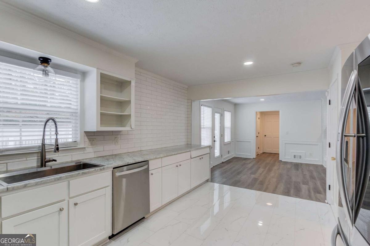 313 Summit Ridge Drive Lawrenceville - 17