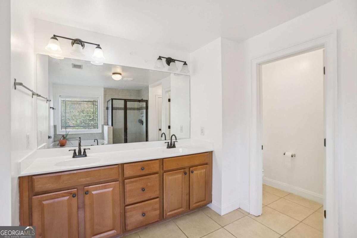 3154 Alhambra Circle Hampton - 25