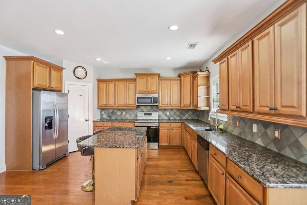 3154 Alhambra Circle Hampton - 8