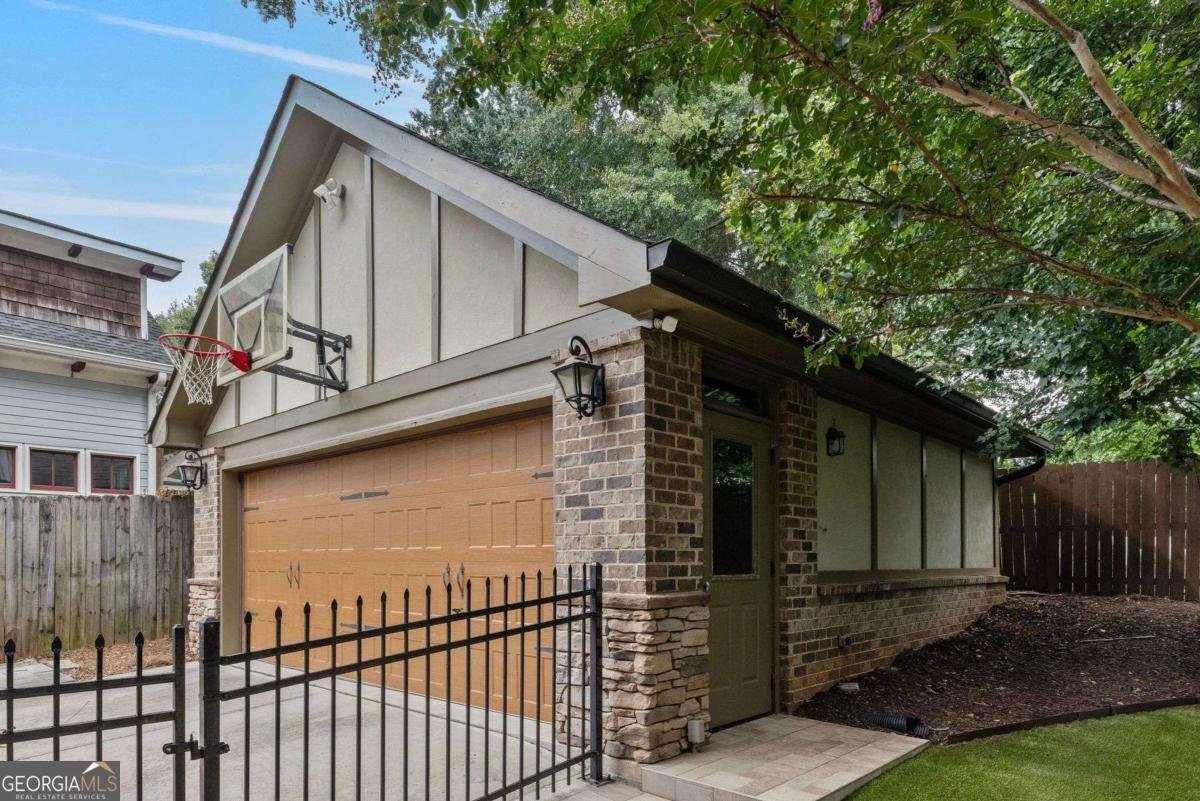 211 Hill Street Decatur - 39