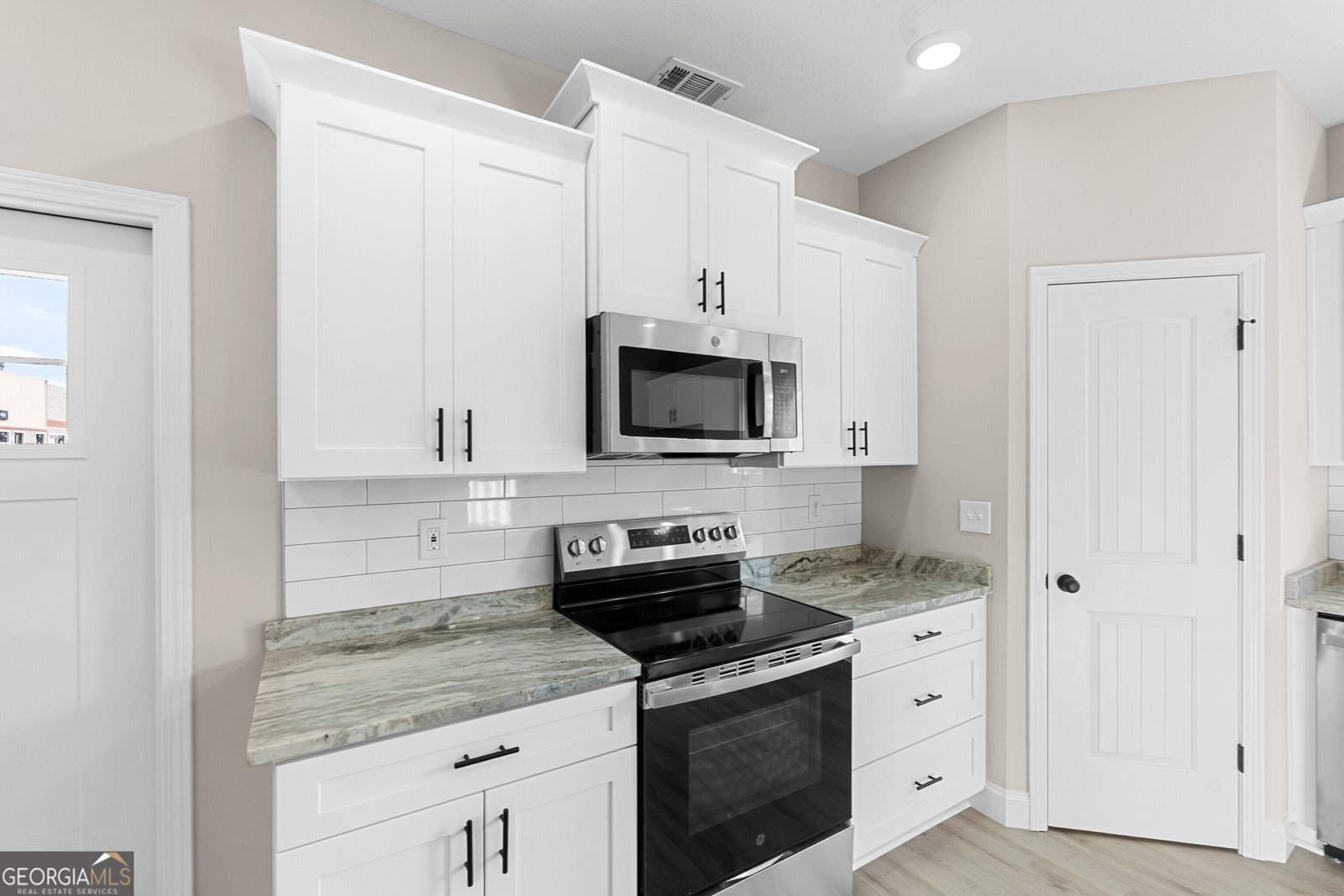 236 Beau Claire Circle Byron - 10