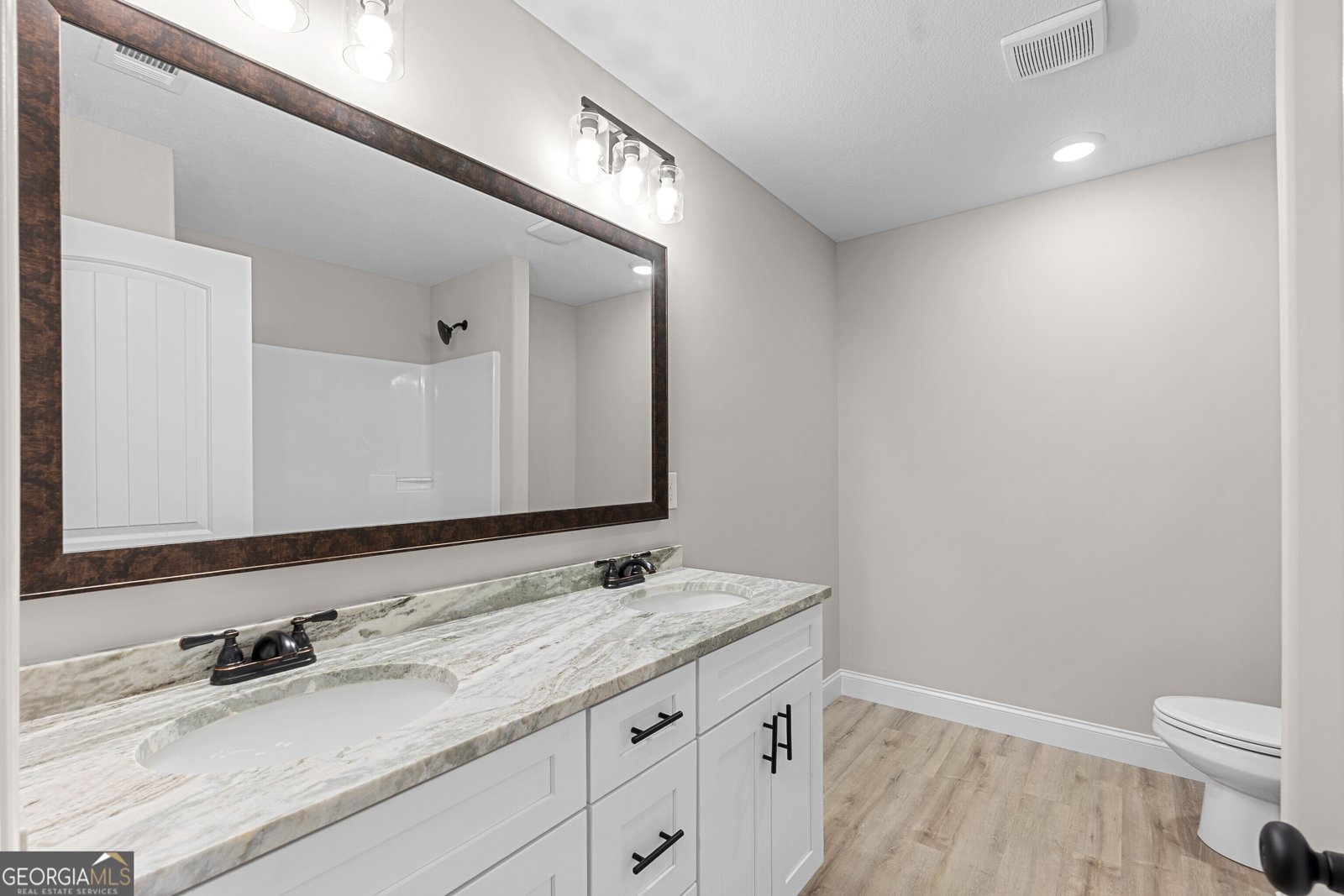 236 Beau Claire Circle Byron - 31