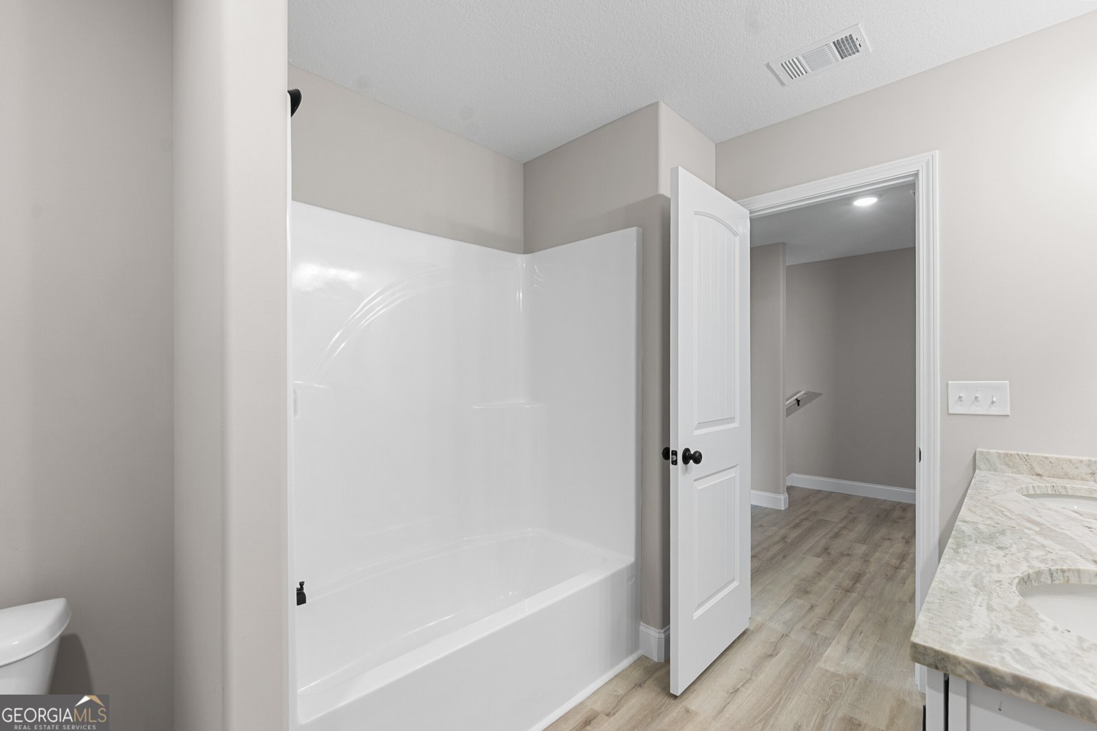 236 Beau Claire Circle Byron - 32