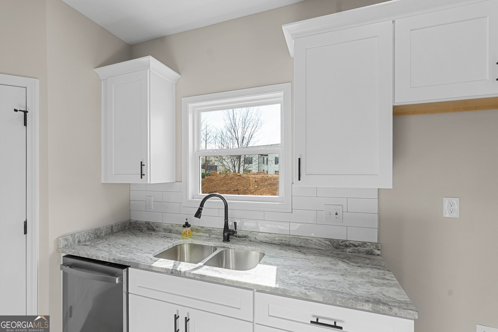 236 Beau Claire Circle Byron - 6