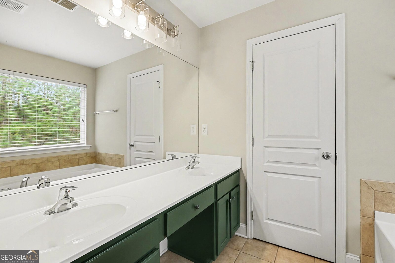 221 Stone Park Drive Woodstock - 25