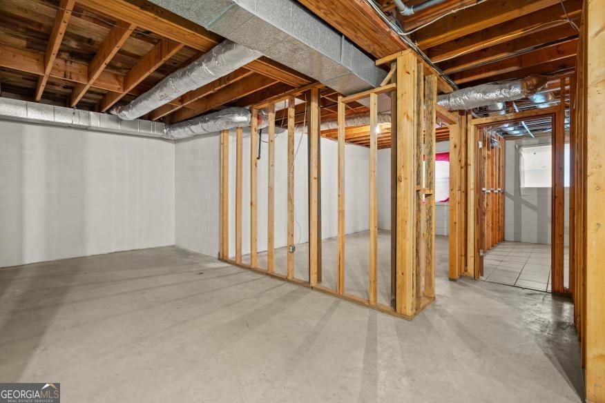 1030 100 Highway Bowdon - 24