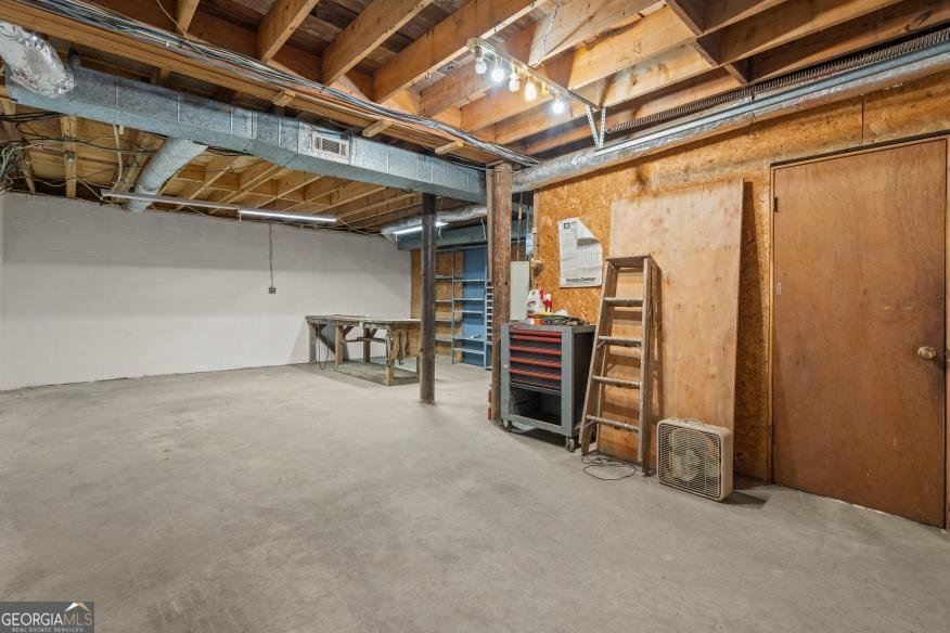 1030 100 Highway Bowdon - 28