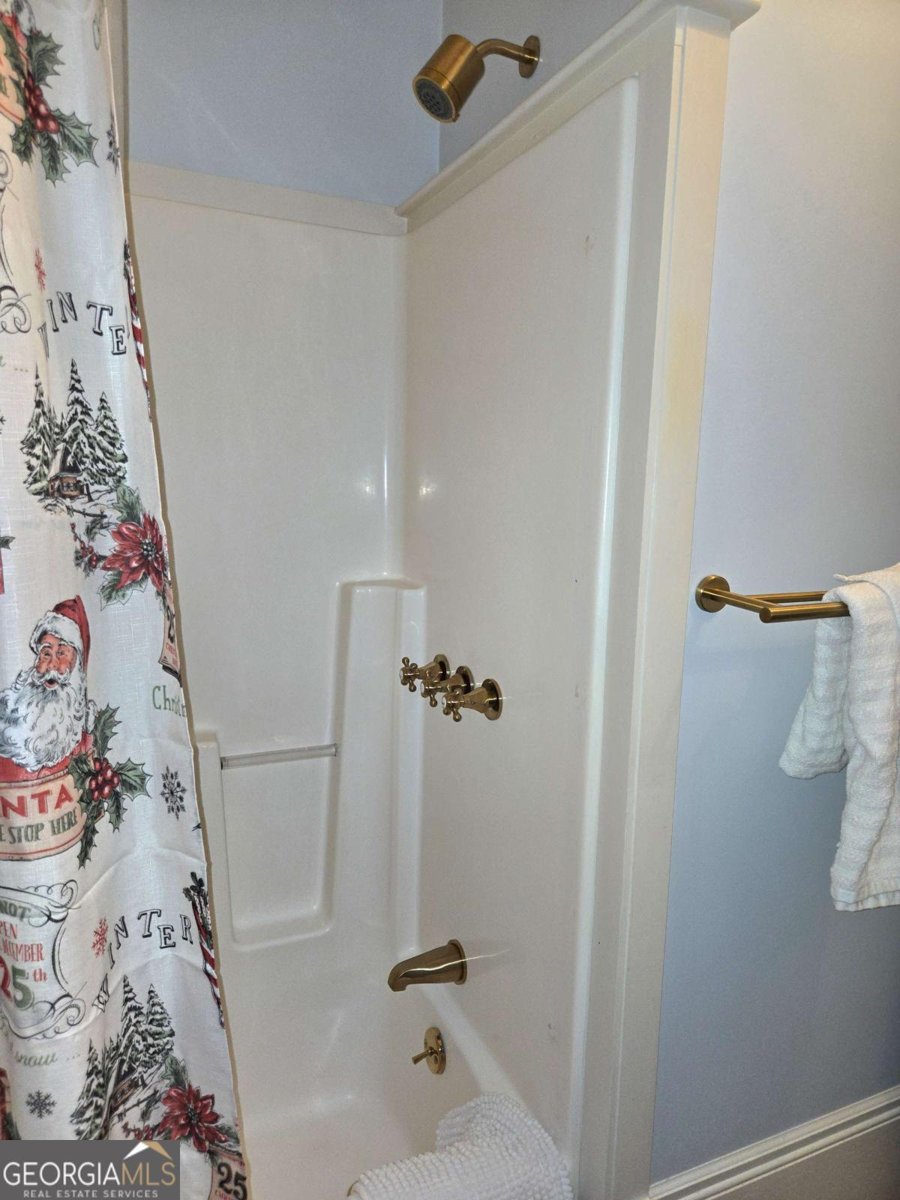 2569 Riverbend Road Athens - 30