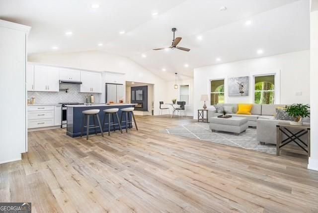 3185 Hammarskjold Drive East Point - 4