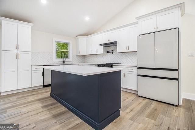 3185 Hammarskjold Drive East Point - 9