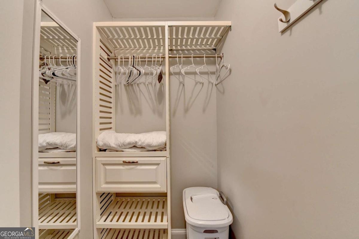 2945 Monterey Drive Decatur - 56