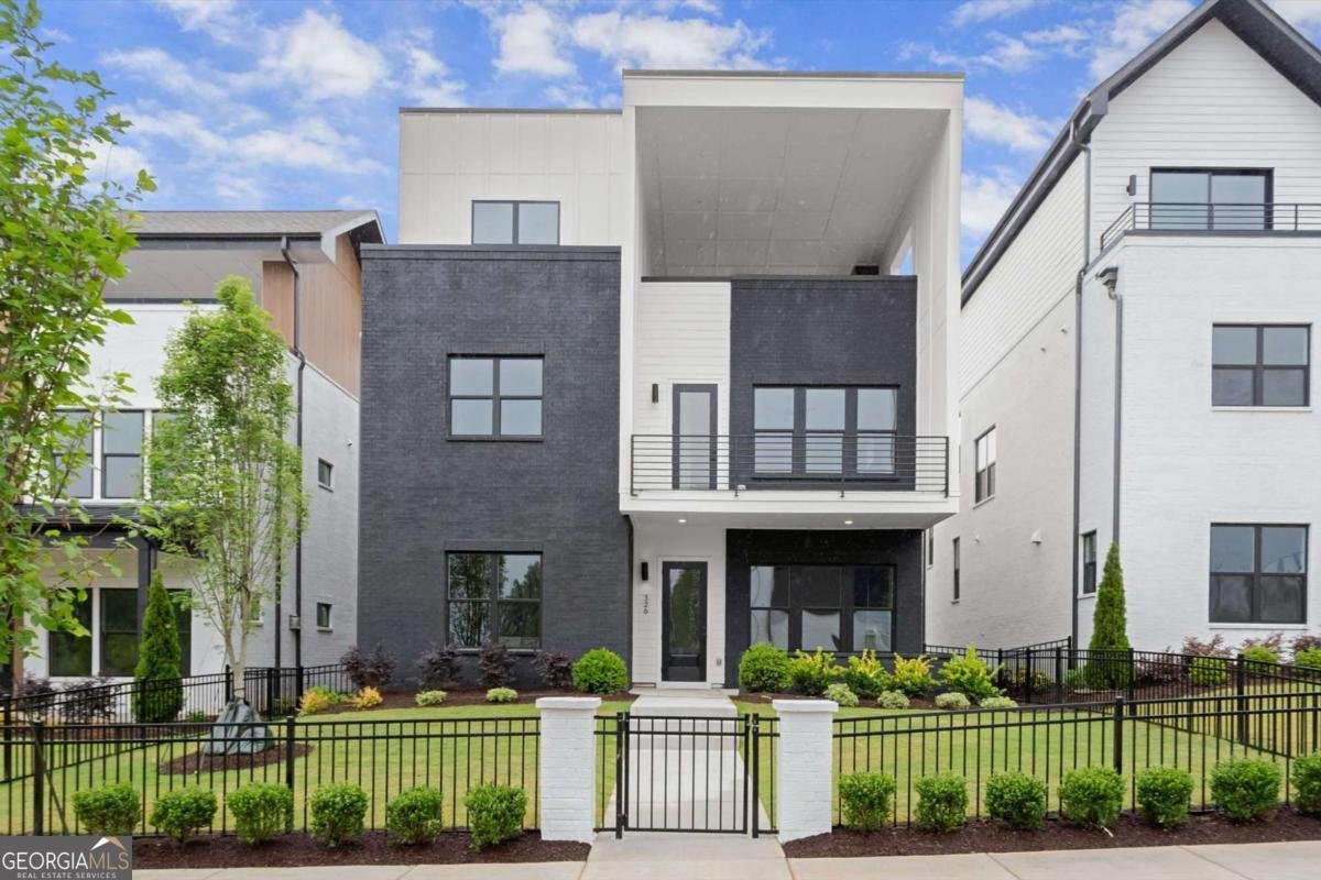 326 Treble Way Alpharetta - main photo