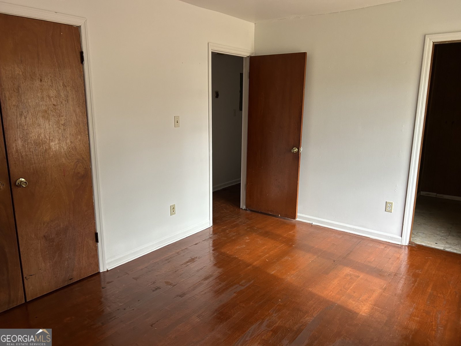 320 Hospital Drive Washington - 16