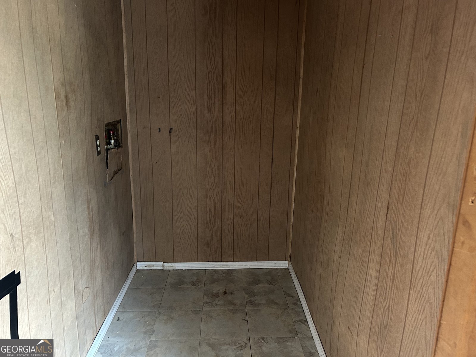 320 Hospital Drive Washington - 17