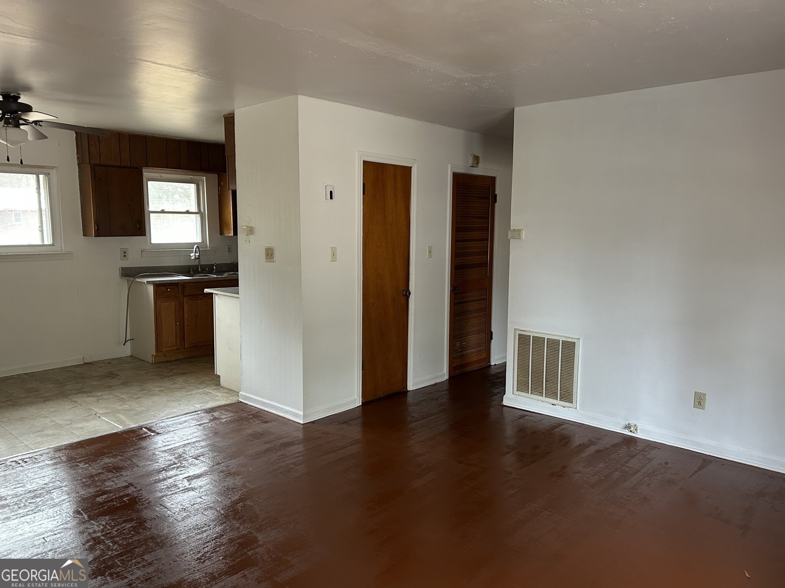 320 Hospital Drive Washington - 9