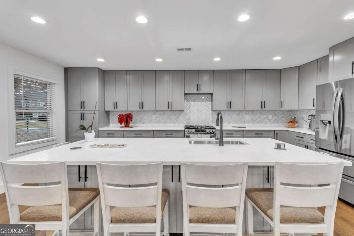 520 Herring Road Grayson - 14