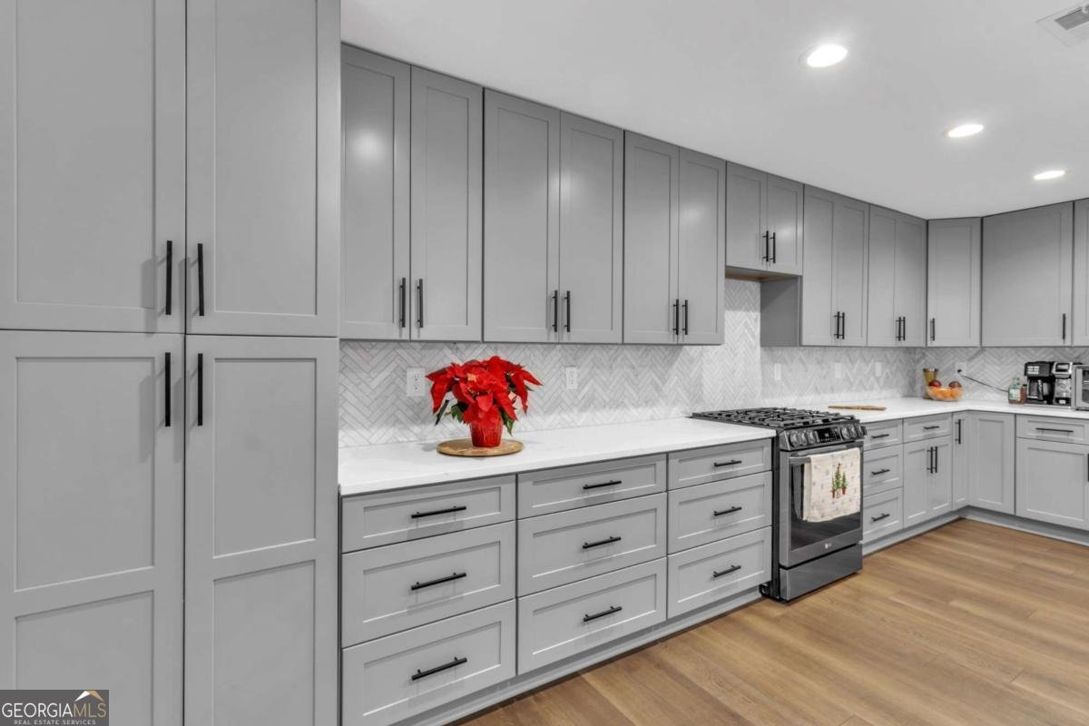 520 Herring Road Grayson - 15