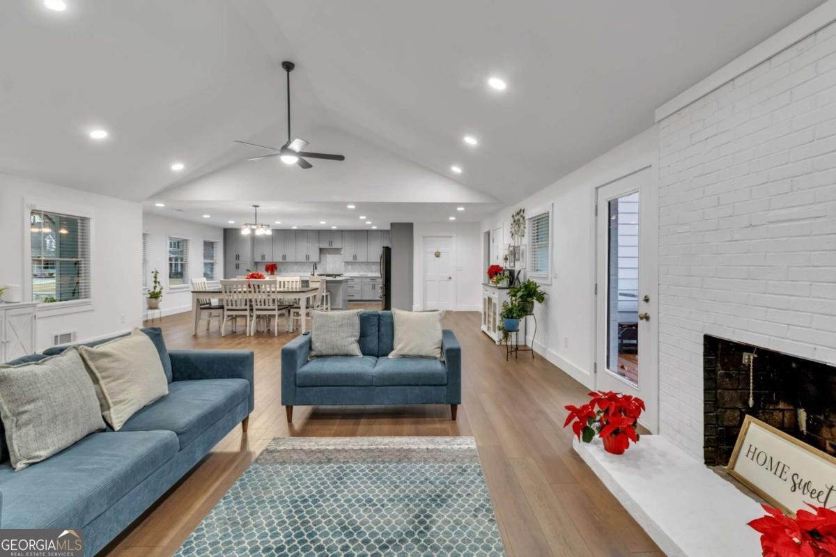 520 Herring Road Grayson - 19